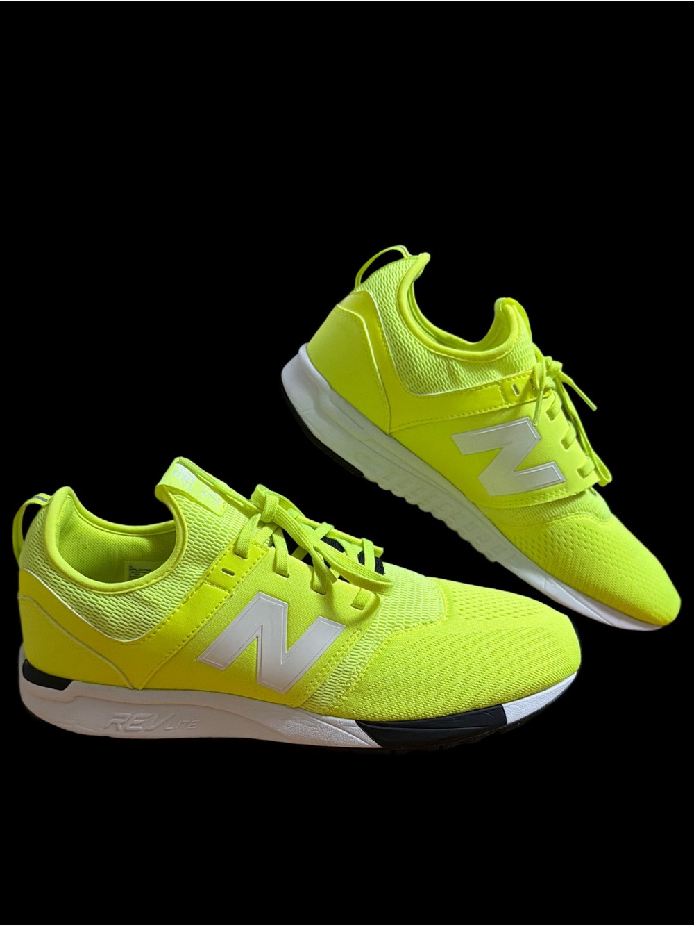 New Balance 247 Bright Yellow Athletic Lifestyle Men’s size 10.5 shoes *NEW*